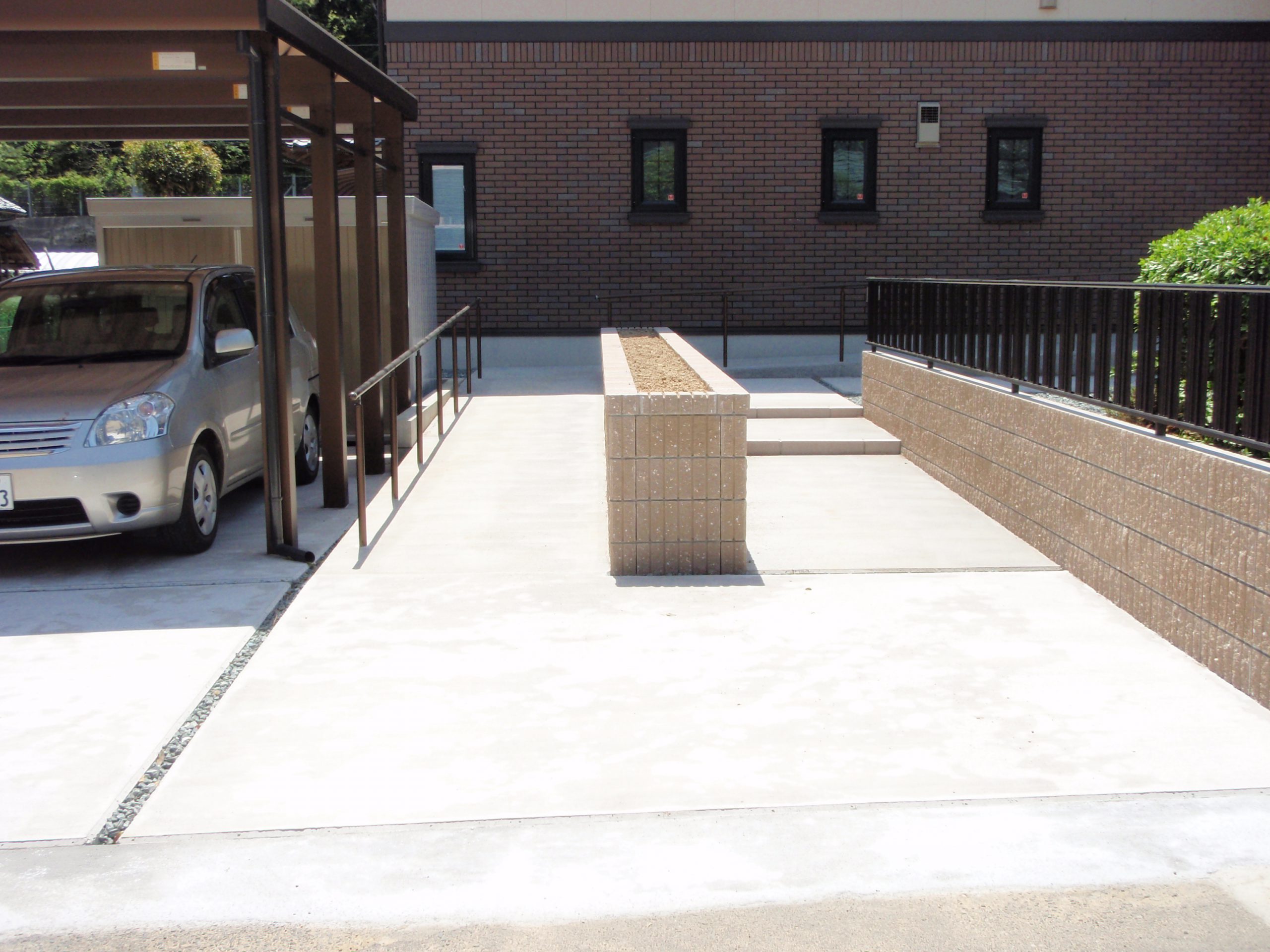 スロープ コンクリート 福井県のエクステリア外構とガーデンのことはホーエイへ